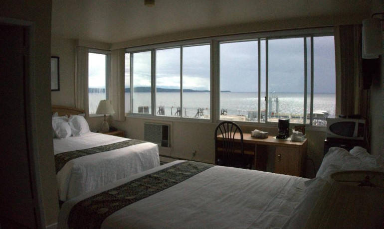 Quadruple Room with Sea View