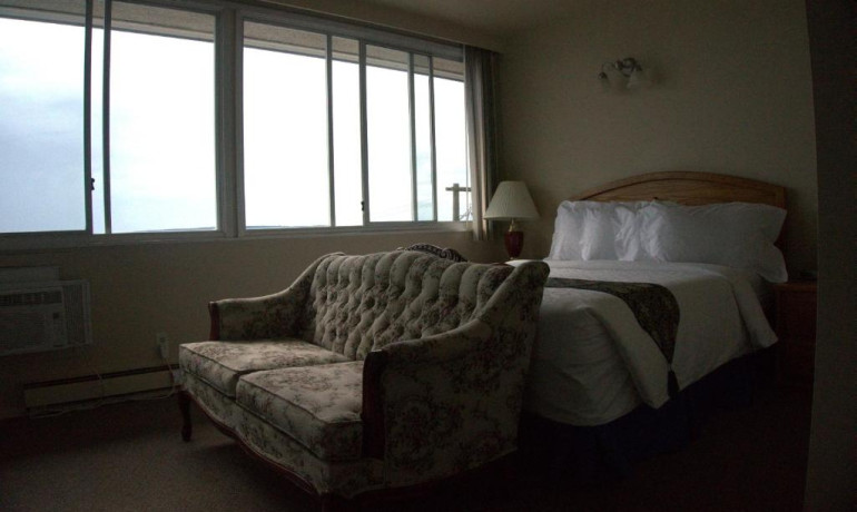 Queen Room with Ocean View