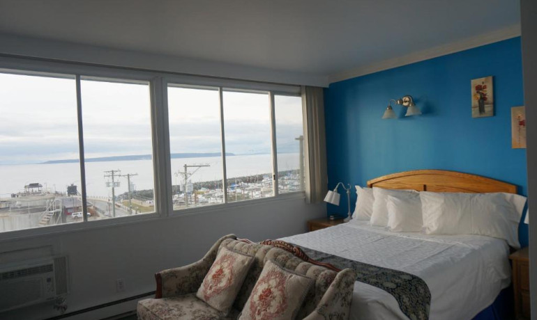 Queen Room with Ocean View